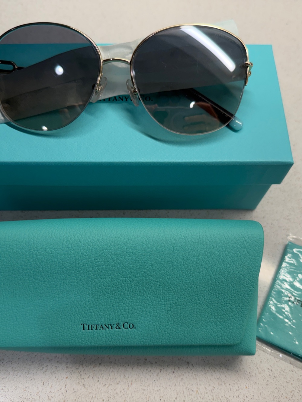 Tiffany & Co. Round Sunglasses with Tiffany Blue Case